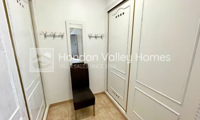 Resale - Villa - Catral