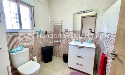 Resale - Villa - Catral