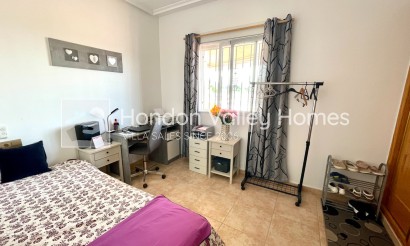 Resale - Villa - Catral