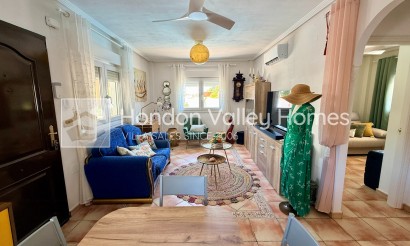 Resale - Villa - Hondón de las Nieves - La Montañosa