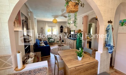 Resale - Villa - Hondón de las Nieves - La Montañosa