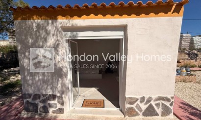Herverkoop - Villa - Hondón de los Fráiles