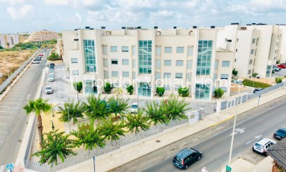 Resale - Apartment / flat - Orihuela Costa