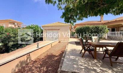 Resale - Villa - Hondón de las Nieves - La Montañosa