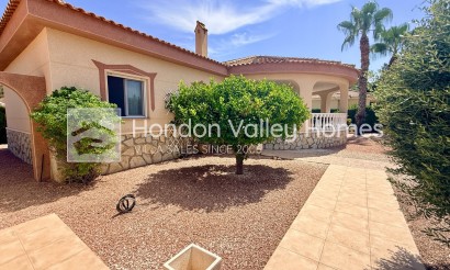 Resale - Villa - Hondón de las Nieves - La Montañosa
