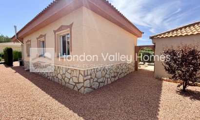 Resale - Villa - Hondón de las Nieves - La Montañosa