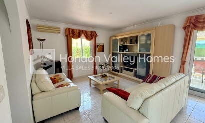Resale - Villa - Hondón de las Nieves - La Montañosa