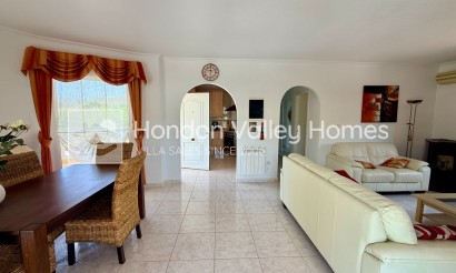 Resale - Villa - Hondón de las Nieves - La Montañosa