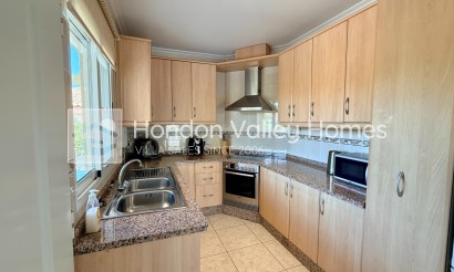 Resale - Villa - Hondón de las Nieves - La Montañosa