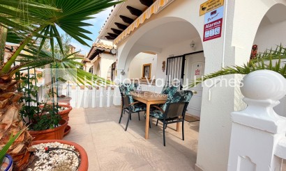 Wiederverkauf - Semi Detached Villa - Lomas de Cabo Roig - Orihuela Costa