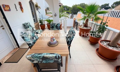 Wiederverkauf - Semi Detached Villa - Lomas de Cabo Roig - Orihuela Costa
