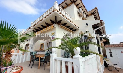 Wiederverkauf - Semi Detached Villa - Lomas de Cabo Roig - Orihuela Costa