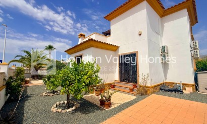 Resale - Villa - Detached - Hondón de las Nieves