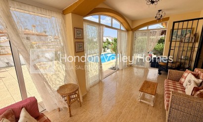 Resale - Villa - Detached - Hondón de las Nieves