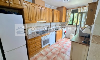 Resale - Villa - Detached - Hondón de las Nieves