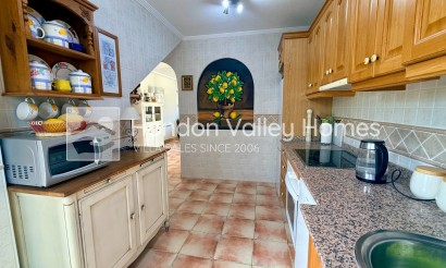 Resale - Villa - Detached - Hondón de las Nieves