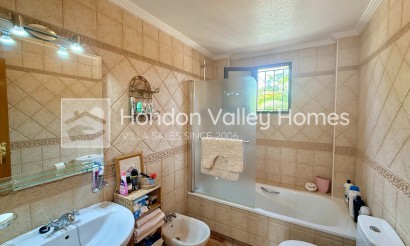 Resale - Villa - Detached - Hondón de las Nieves