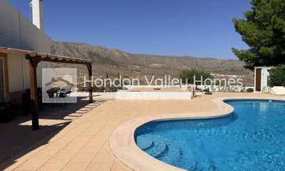 Herverkoop - Villa - Detached - La Romana