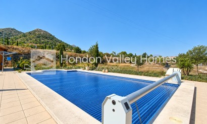 Herverkoop - Villa - Hondón de los Fráiles