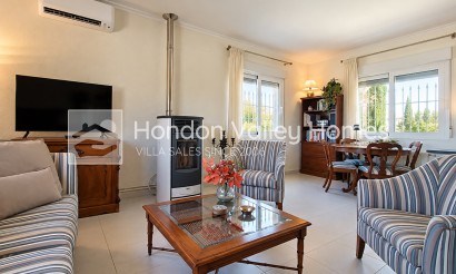 Herverkoop - Villa - Hondón de los Fráiles