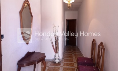 Resale - B. Town house - Los Montesinos