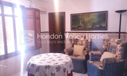 Resale - B. Town house - Los Montesinos