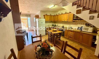 Resale - 2. Town house - El Canton