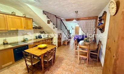 Resale - 2. Town house - El Canton