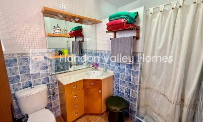 Resale - 2. Town house - El Canton