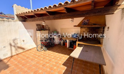 Resale - 2. Town house - El Canton