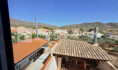 Resale - 2. Town house - El Canton