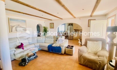 Wiederverkauf - Villa / Detached - Macisvenda