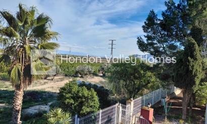 Wiederverkauf - Finca / Country Property - Orihuela
