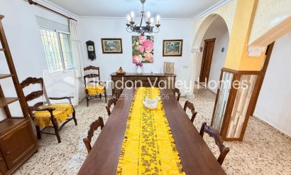 Herverkoop - Detached Villa - Crevillente