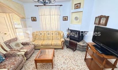 Herverkoop - Detached Villa - Crevillente