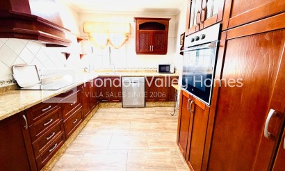 Herverkoop - Detached Villa - Crevillente