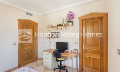 Resale - D. House - Detached Villa - Torrevieja - La Veleta