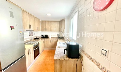 Herverkoop - Apartment - flat - Catral - pueblo