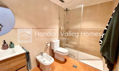 Herverkoop - Apartment - flat - Catral - pueblo