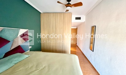 Herverkoop - Apartment - flat - Catral - pueblo