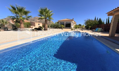 Herverkoop - Villa * - Macisvenda