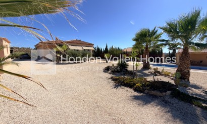 Herverkoop - Villa * - Macisvenda