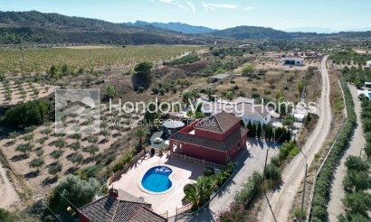 Reventa - Villa * - Macisvenda
