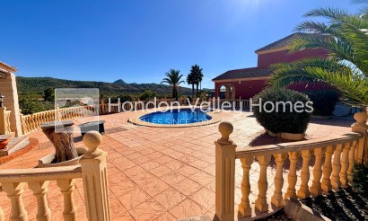Reventa - Villa * - Macisvenda