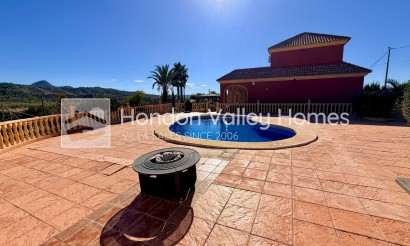 Reventa - Villa * - Macisvenda