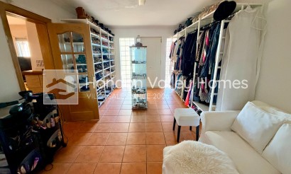 Reventa - Villa * - Macisvenda