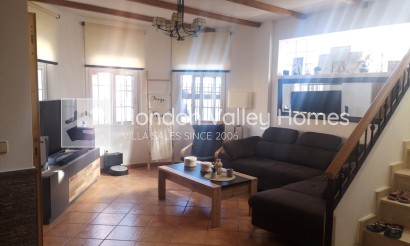 Resale - D. House - Detached Villa - Los Montesinos - La Herrada