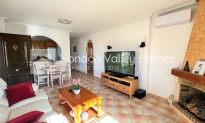 Resale - Villa - Hondón de las Nieves - La Montañosa