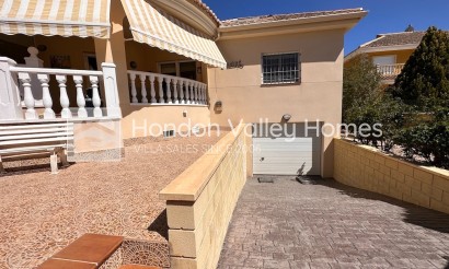 Resale - Villa - LA ROMANA