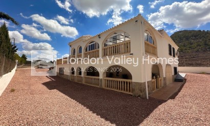 Resale - Villa - HONDON DE LOS FRAILES